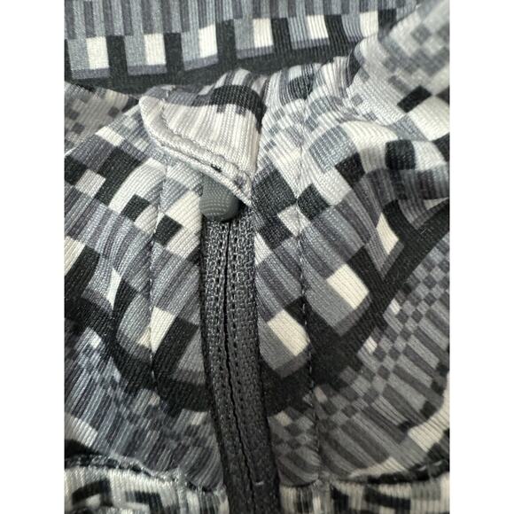 Nike 8-Bit Gray White 1/2-Zip Pullover Dri-Fit Pullover Top Shirt Hyperwarm Sm - Picture 4 of 9